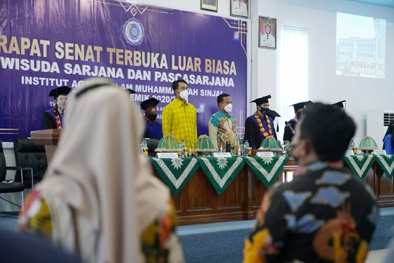 Ke Sinjai, Plt Gubernur Hadiri Wisuda IAIM dan Resmikan Gedung KH Ahmad Dahlan